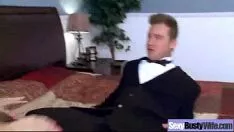 Copulazione con una donna cornuta e tettona della hous (vacanza tara) vid-26