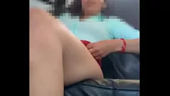 Jouer La ragazza latina Nataly viene ripresa dalla telecamera con la figa rasata e il culo grosso in pubblico
