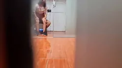 Jouer Spy Cam attrape les moments coquins du secrétaire argentin sexy
