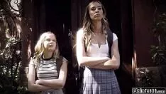 Afspelen Lamentationaboo.com - twee adolescente aanrakingen zuigen en neuken de instructeur