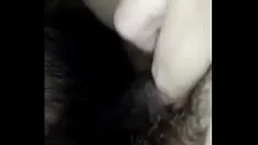 Reproduzir Me los pide adentro mi putita gritrockona