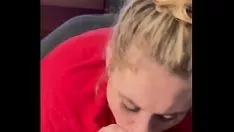 Abspielen Meine Schwester des dicken Esels der Stufe der Jugend saugt meinen Gummischuh für meine immer noch von ihr blutig mein Auto ein